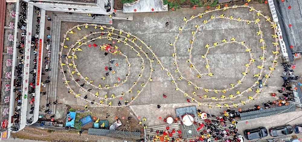 Терезелердің жанында жыныстық қатынас